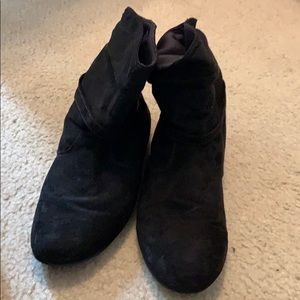 Black imitation suede boots